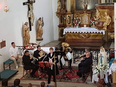 Velokonoční koncert ve Voticích 2019 – Karolína Žmolíková, Michal Novotný